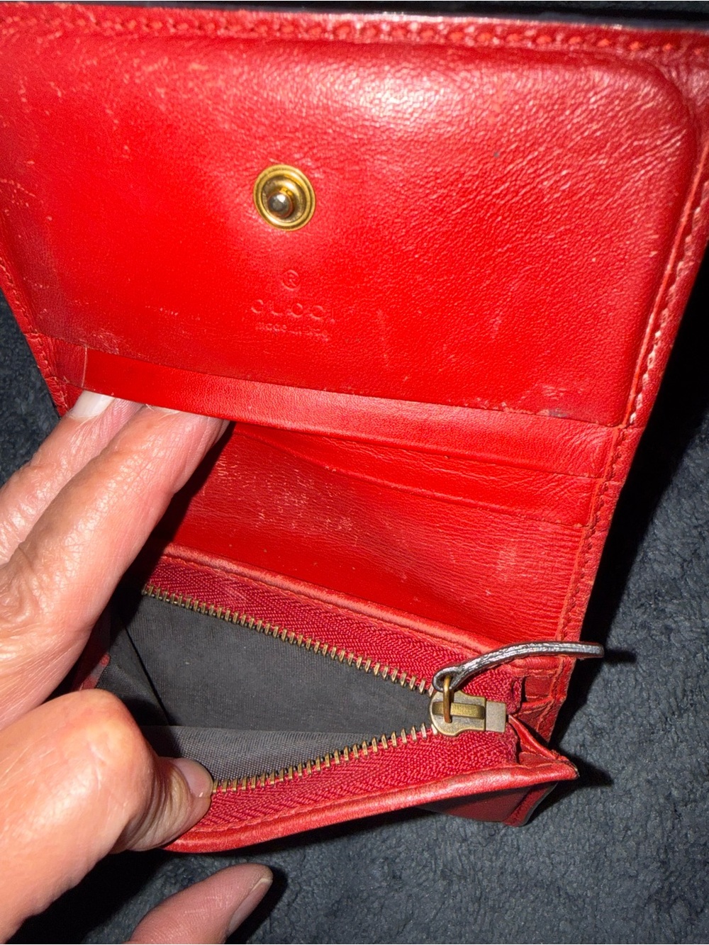 Gucci Beige Monogram Wallet with Red Cherry Accent - Picture 4 of 6